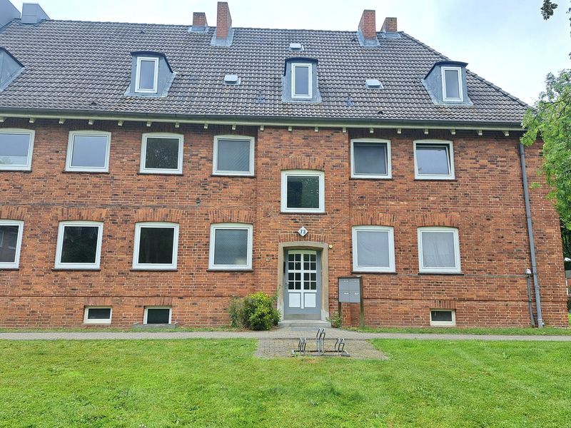 Geräumige 2 Zimmerwohnung zur Miete in Lübeck - Wentzel Dr.